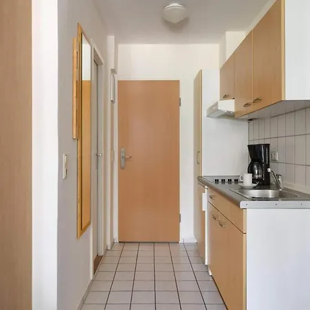 Ruegen Ifa, Apartman *