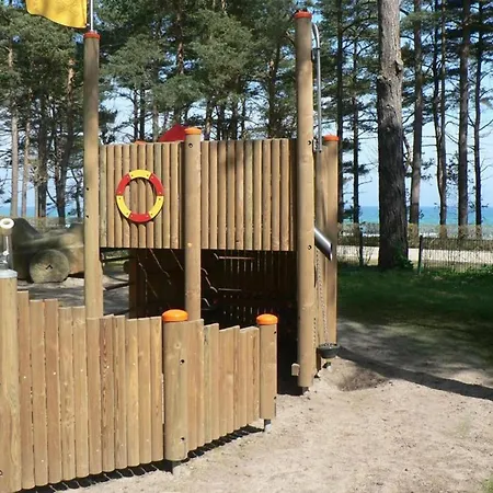 Ruegen Ifa, Apartman *